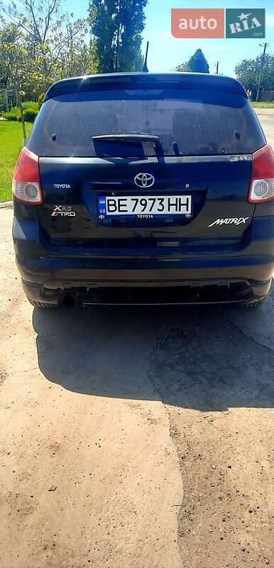 Хэтчбек Toyota Matrix 2003 в Очакове фото Хэтчбек Toyota Matrix 2003 в Очакове