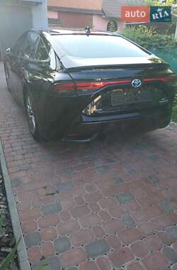 Седан Toyota Mirai 2022 в 