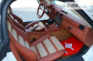 Кабриолет Toyota MR2 2000 в 