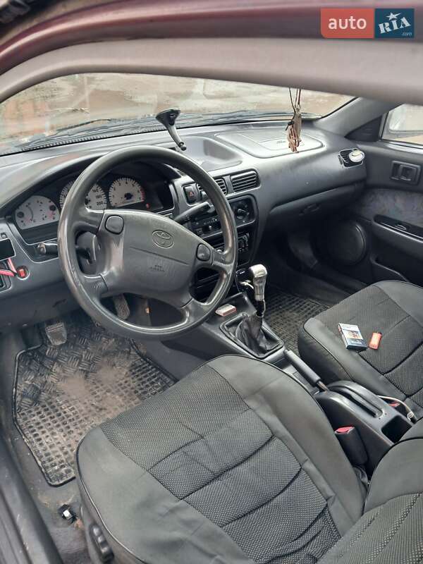 Купе Toyota Paseo 1996 в Тячеве