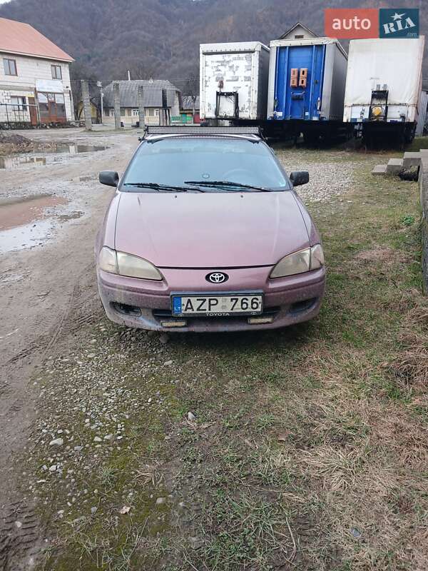 Купе Toyota Paseo 1996 в Тячеве