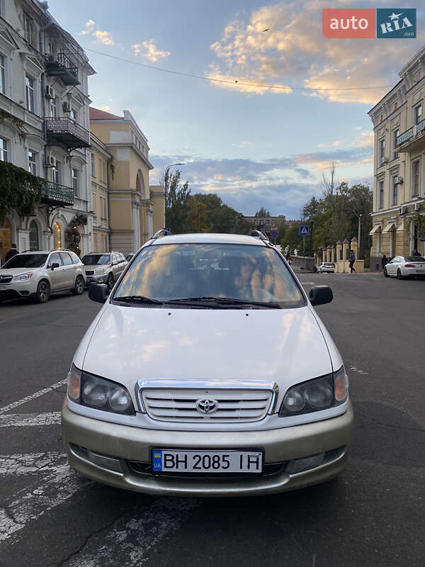 Мінівен Toyota Picnic 1997 в Одесі фото 2 Мінівен Toyota Picnic 1997 в Одесі