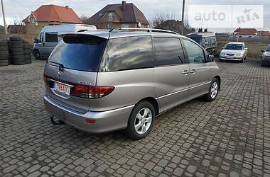 Минивэн Toyota Previa 2005 в 