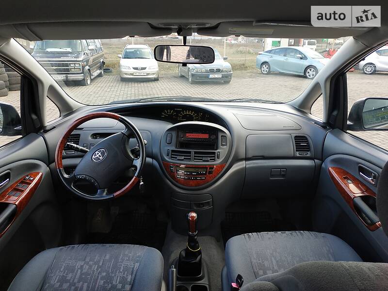 Мінівен Toyota Previa 2005 в Луцьку