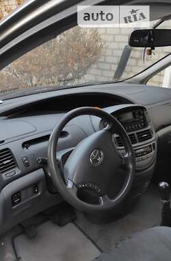 Мінівен Toyota Previa 2003 в 