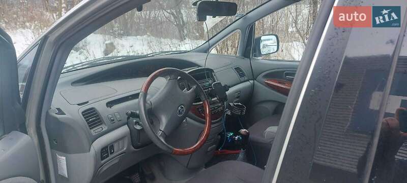 Минивэн Toyota Previa 2002 в Николаеве