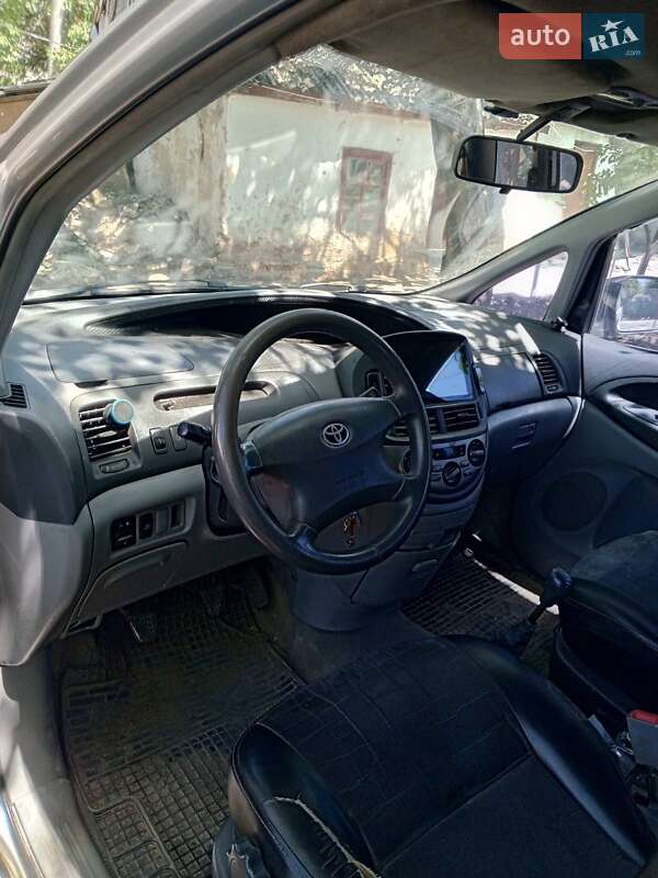 Минивэн Toyota Previa 2000 в Херсоне фото 4 Минивэн Toyota Previa 2000 в Херсоне