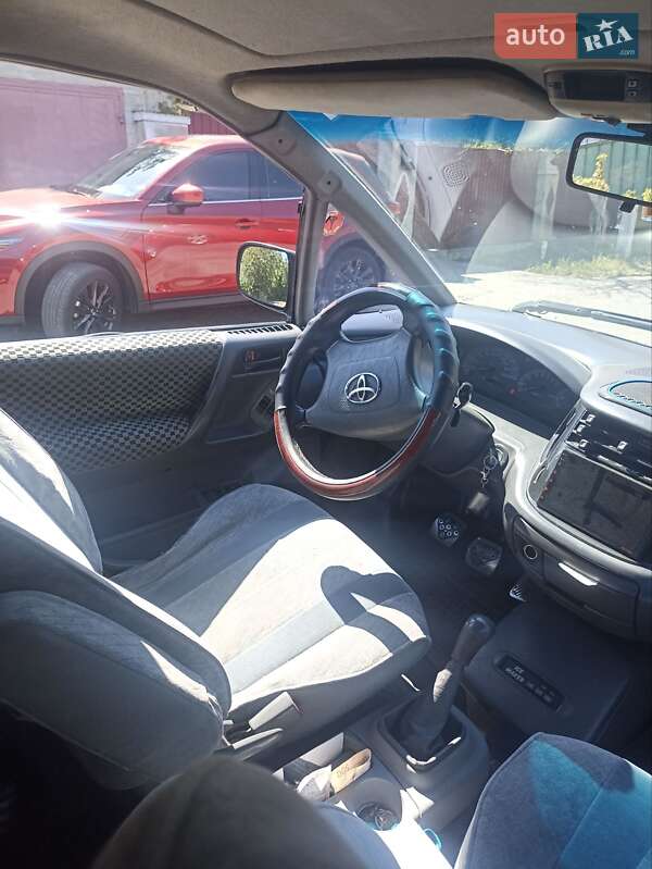 Мінівен Toyota Previa 1991 в Одесі