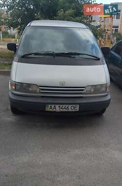 Минивэн Toyota Previa 1993 в Киеве