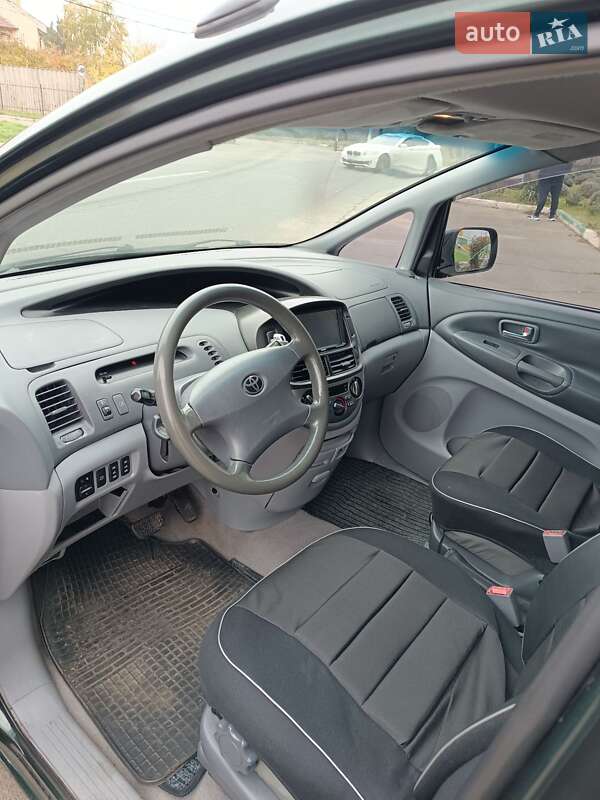Минивэн Toyota Previa 2000 в Одессе