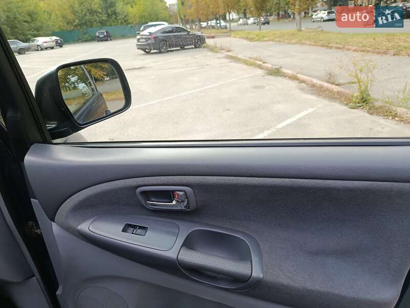 Минивэн Toyota Previa 2001 в Виннице
