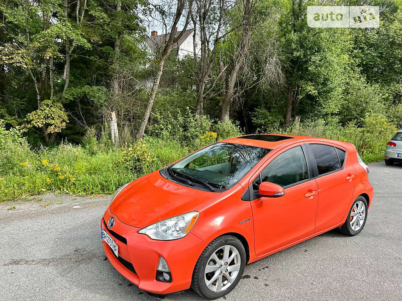 Хетчбек Toyota Prius C 2013 в Одесі фото 16 Хетчбек Toyota Prius C 2013 в Одесі