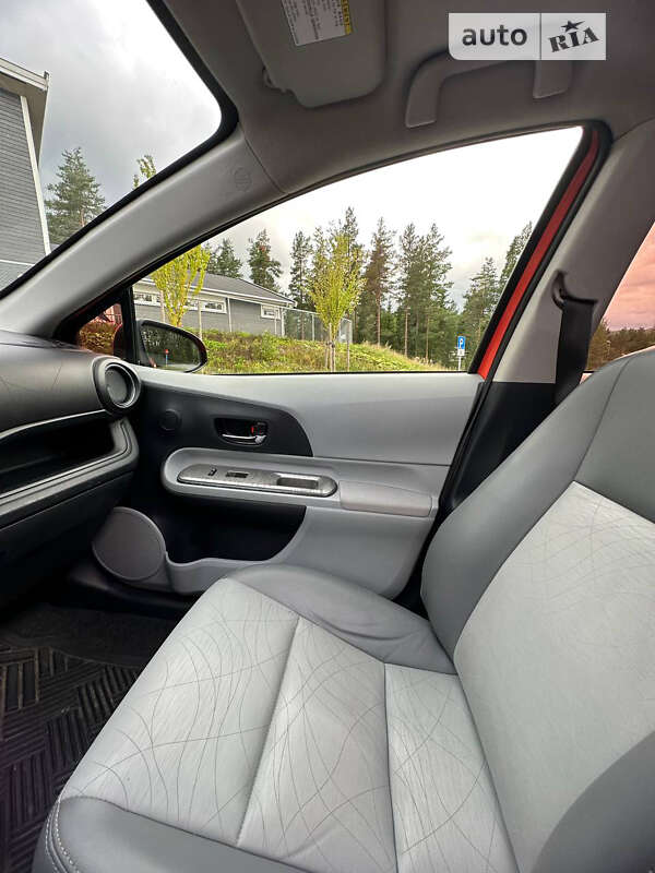 Хетчбек Toyota Prius C 2013 в Одесі фото 20 Хетчбек Toyota Prius C 2013 в Одесі