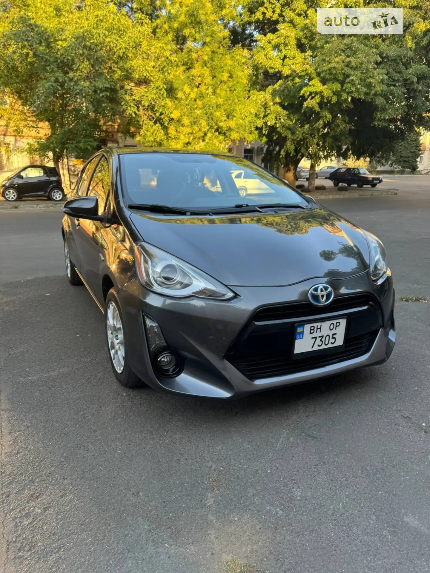 2015 Toyota Prius c - мініатюра 3