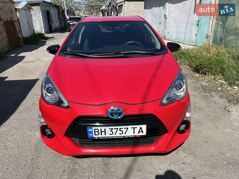 Toyota Prius C 2015