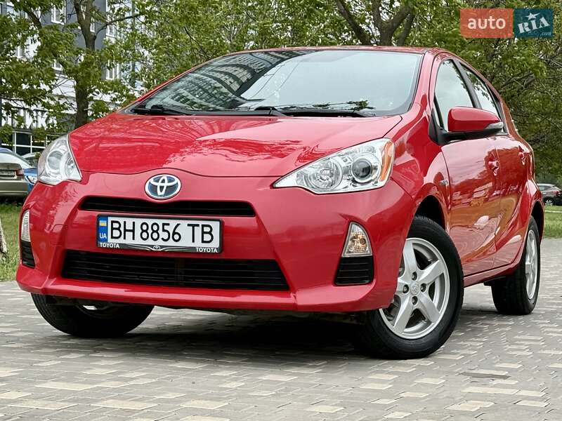 Toyota Prius C 2012
