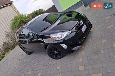 Хэтчбек Toyota Prius C 2016 в Виннице
