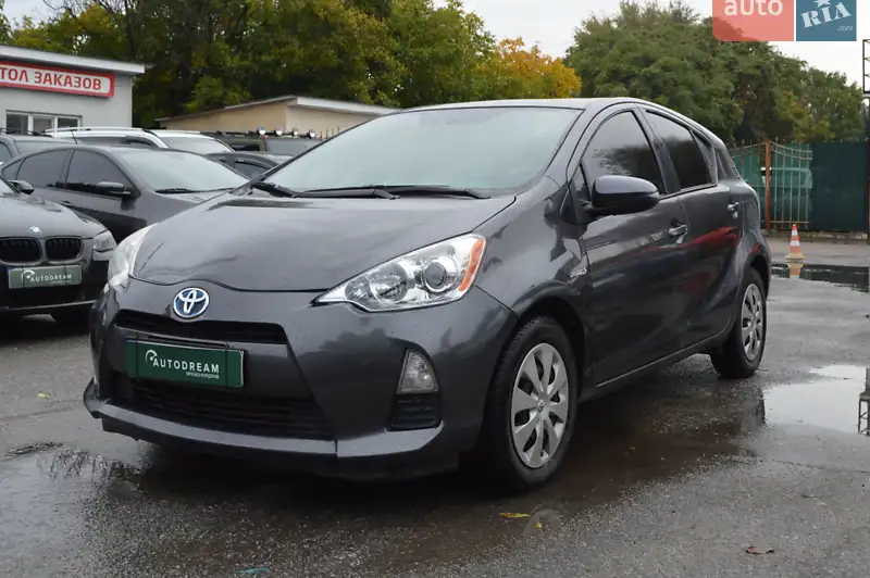 Toyota Prius C
