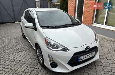 Хэтчбек Toyota Prius C 2015 в Днепре Хэтчбек Toyota Prius C 2015 в Днепре
