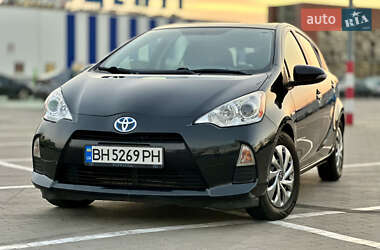 Хетчбек Toyota Prius C 2014 в Одесі