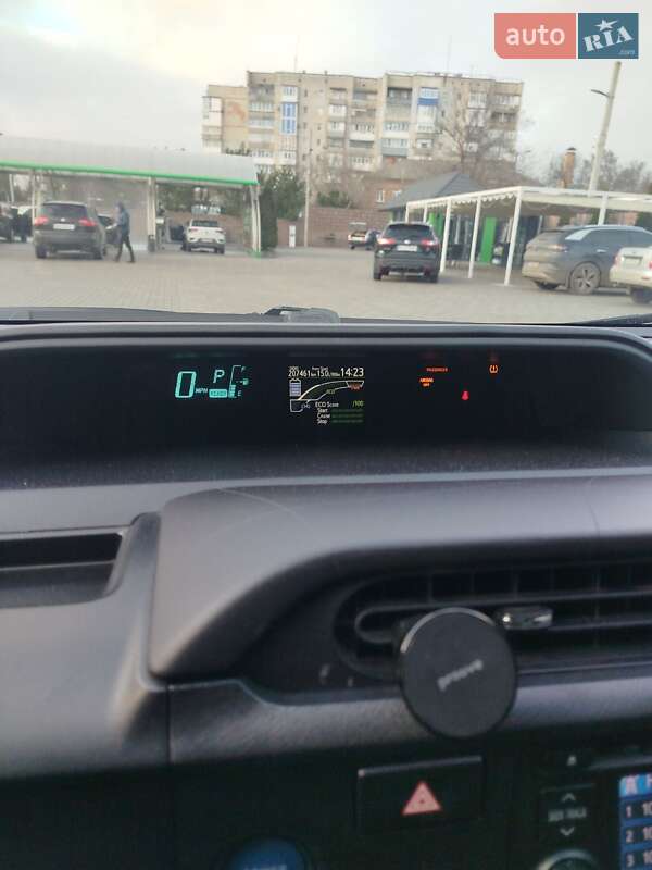Хэтчбек Toyota Prius C 2014 в Кропивницком