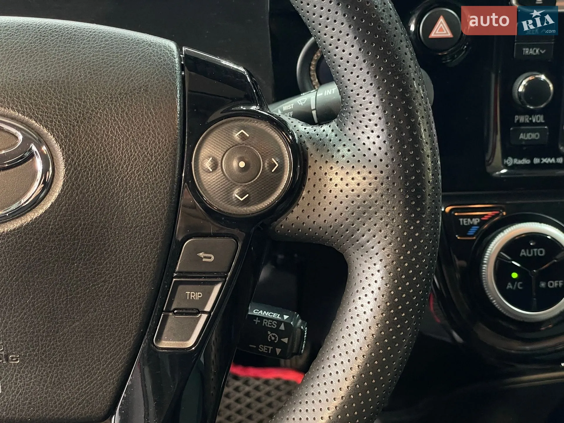 2018 Toyota Prius c - мініатюра 7