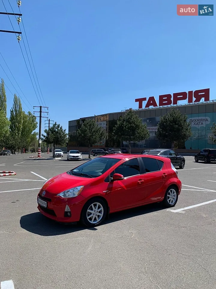 2015 Toyota Prius c - мініатюра 26