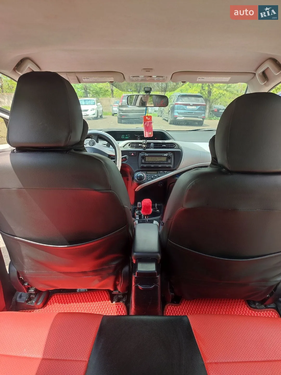 2012 Toyota Prius c - мініатюра 4