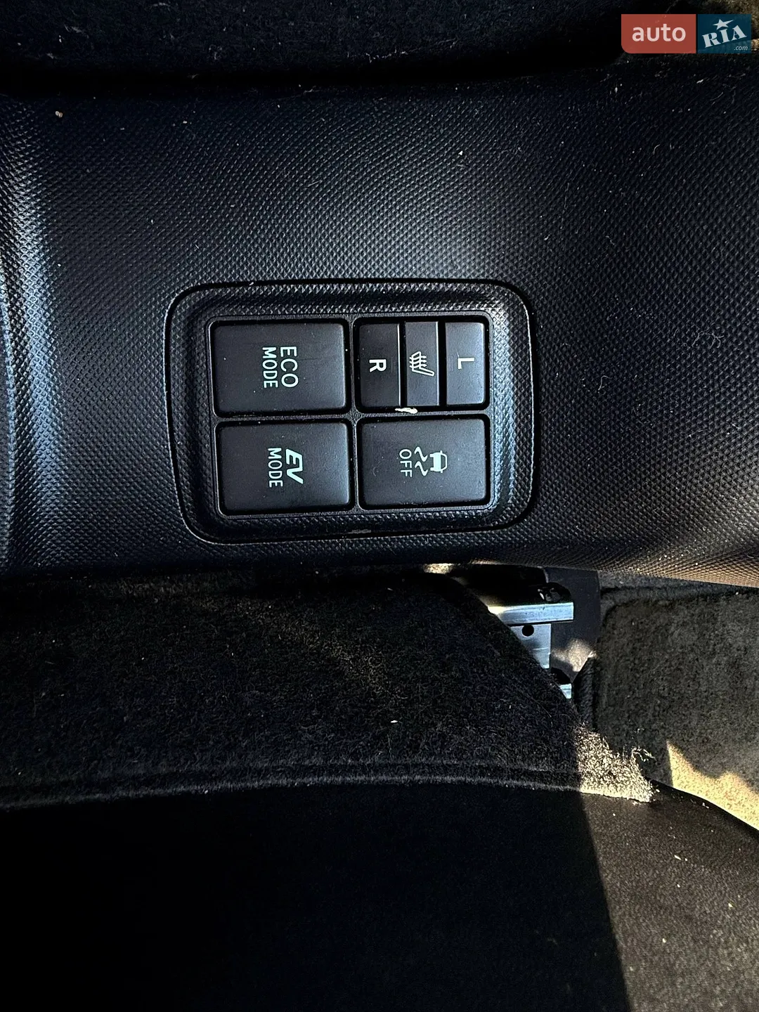 2015 Toyota Prius c - мініатюра 13