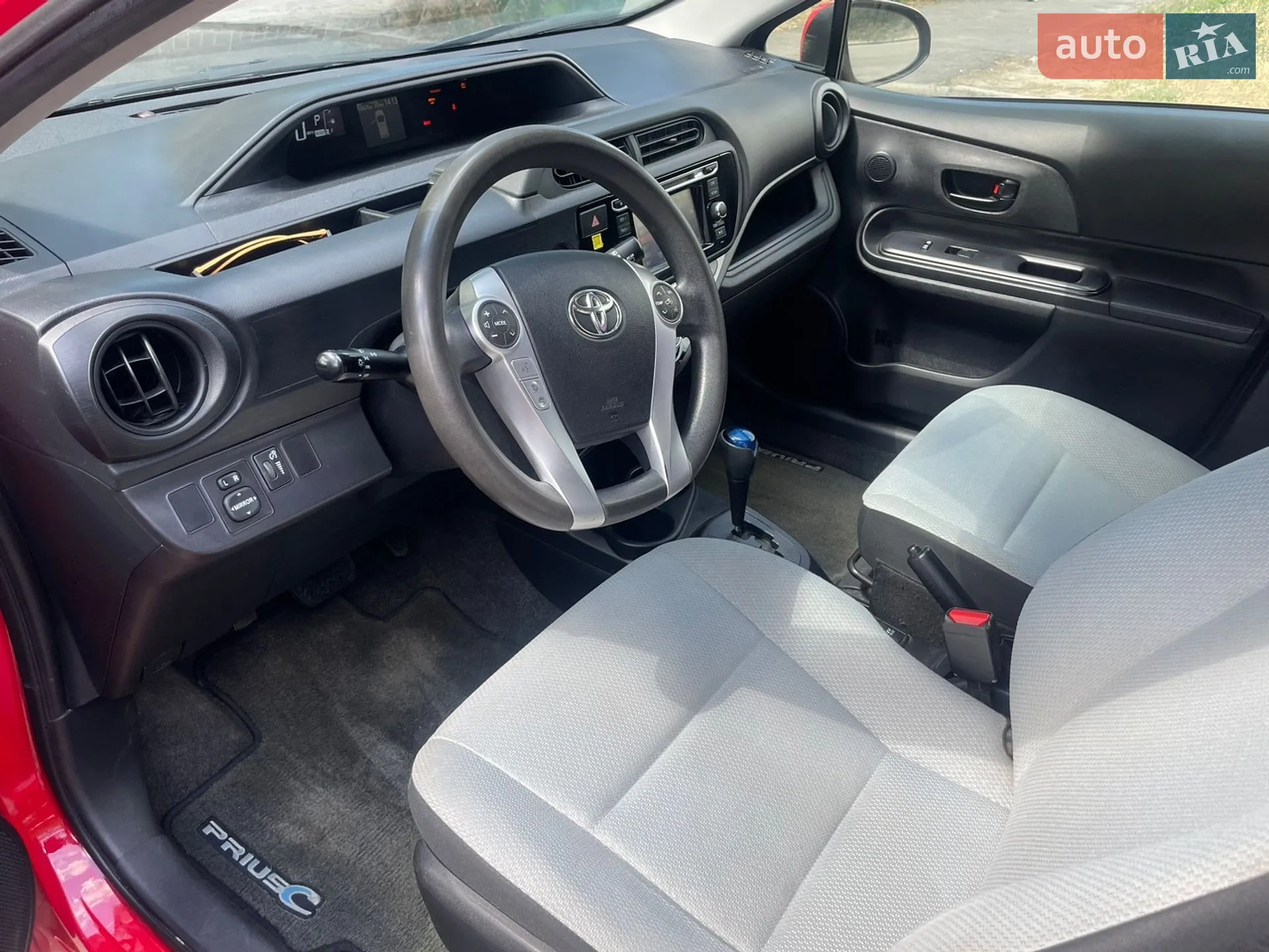 2015 Toyota Prius c - мініатюра 8