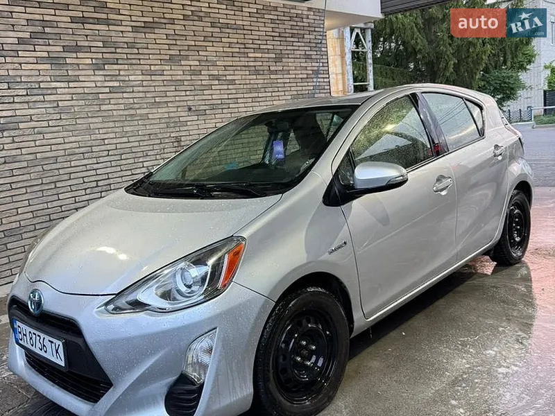 Toyota Prius C 2015