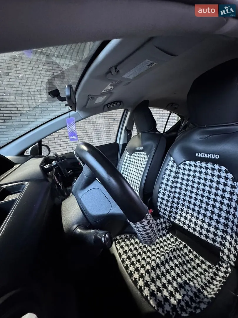 2015 Toyota Prius c - мініатюра 5