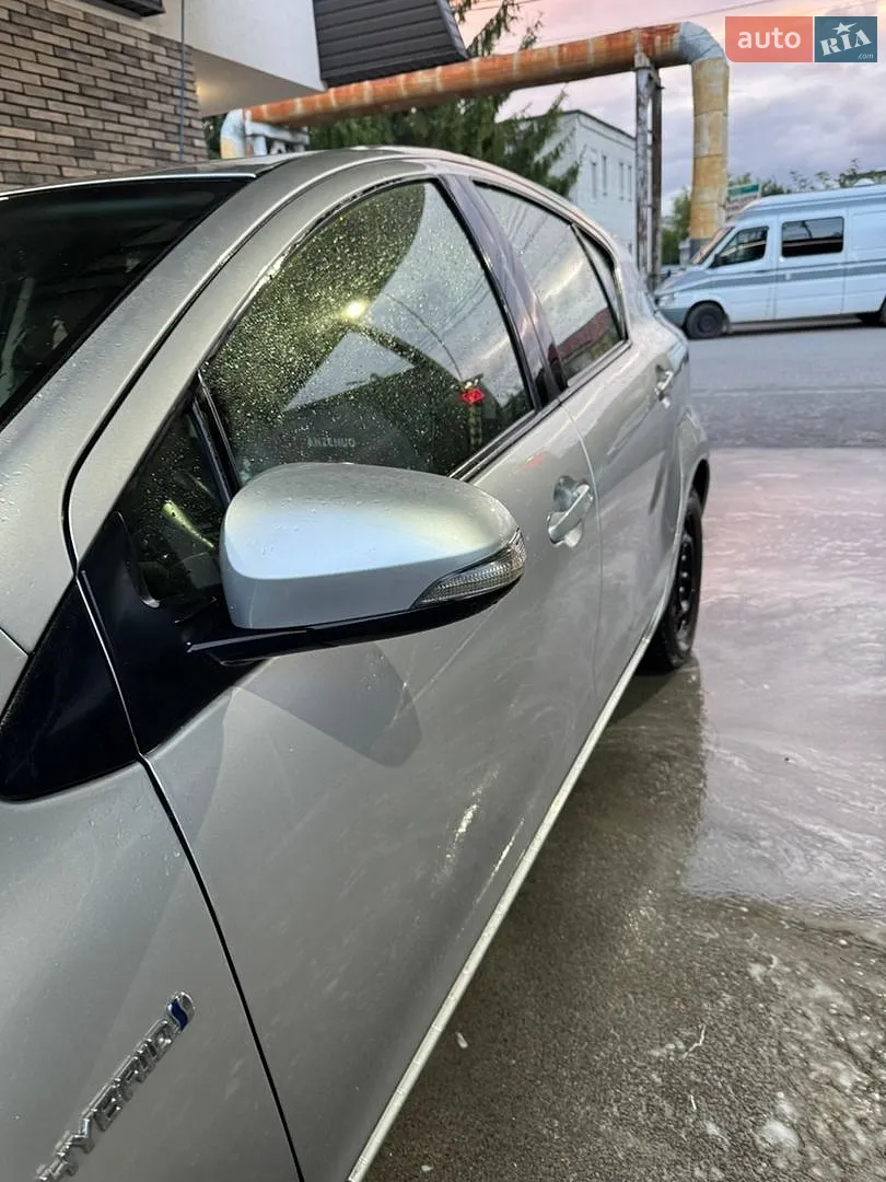2015 Toyota Prius c - мініатюра 9