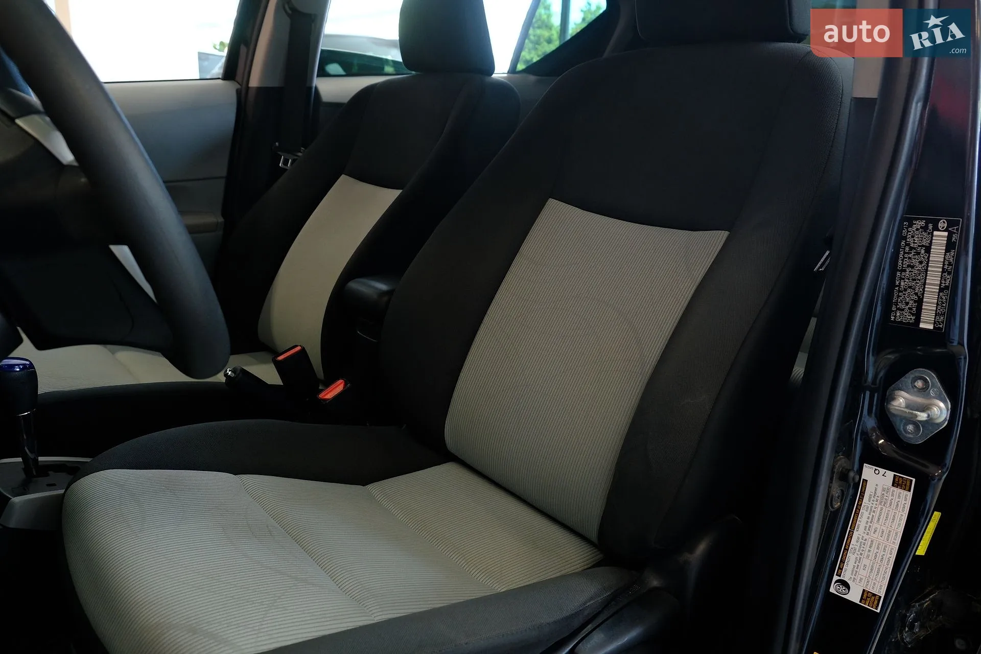 2013 Toyota Prius c - мініатюра 23