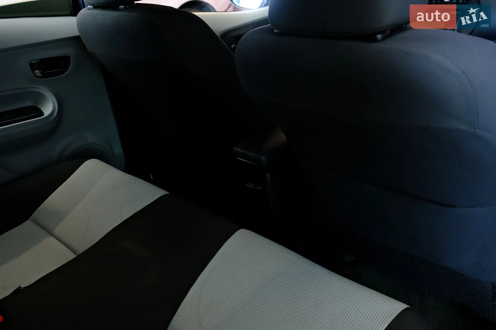 2013 Toyota Prius c - мініатюра 37