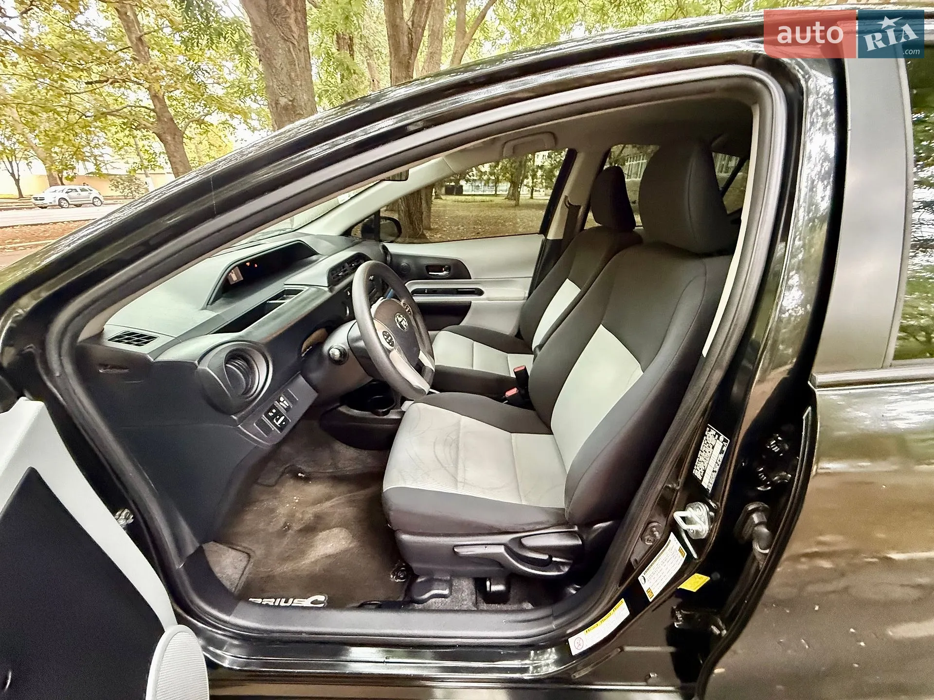 2014 Toyota Prius c - мініатюра 30