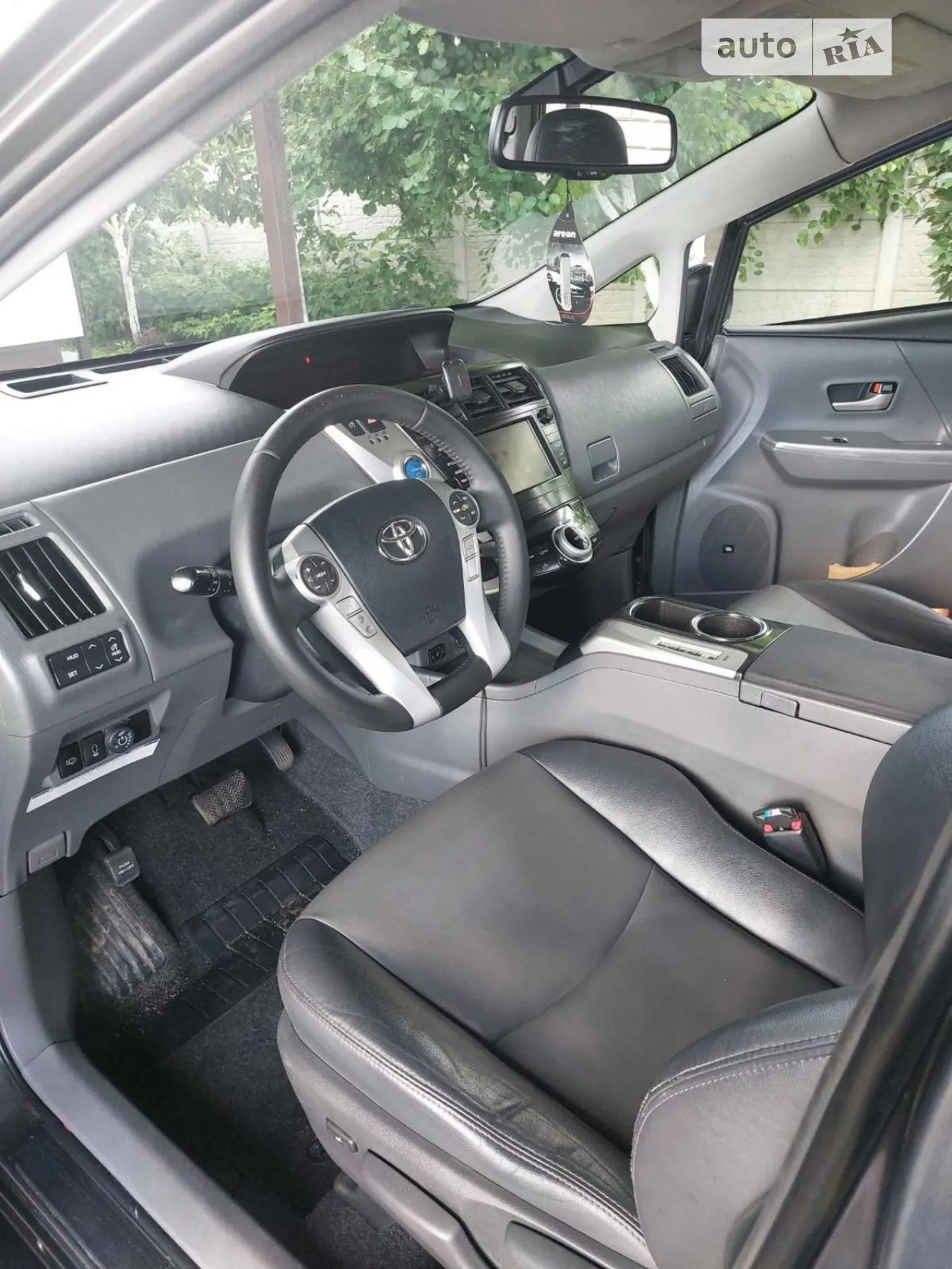 2012 Toyota Prius v (+) - фото 1