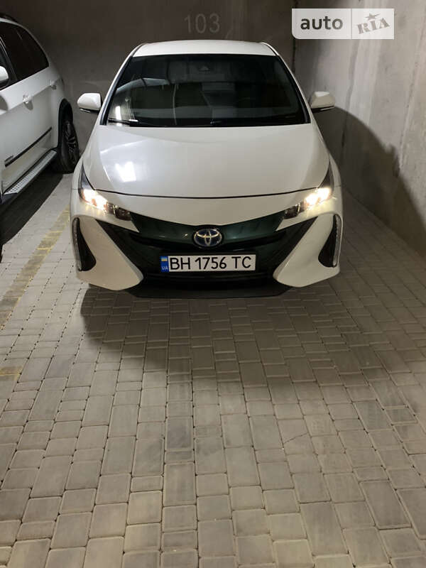 Хетчбек Toyota Prius Prime 2018 в Одесі