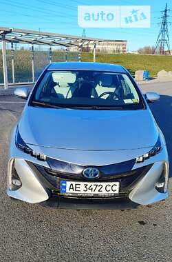 Хетчбек Toyota Prius Prime 2017 в Дніпрі