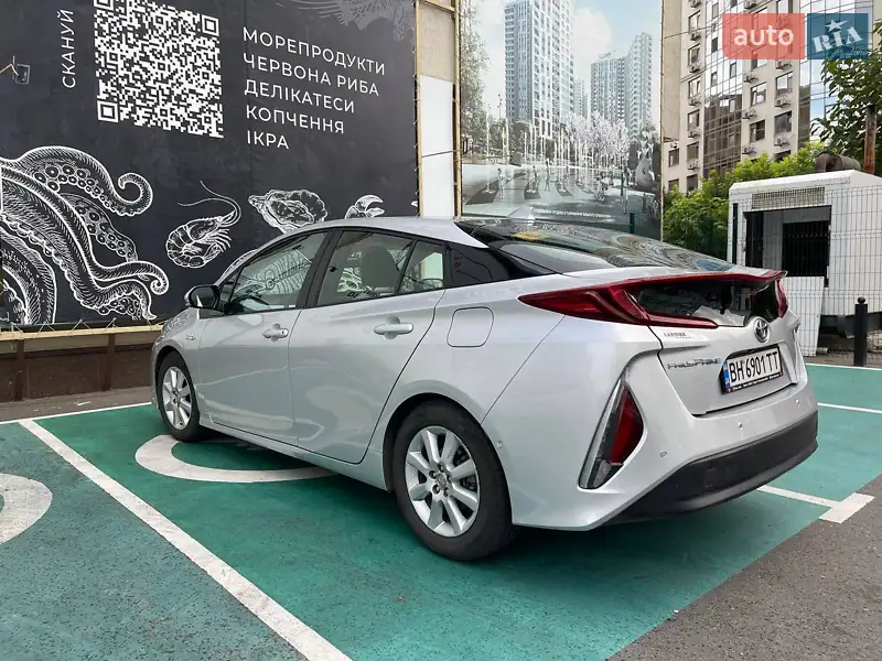 Toyota Prius Prime 2017 VIN JTDKARFP8H3033465 фото оголошення 5 з 61