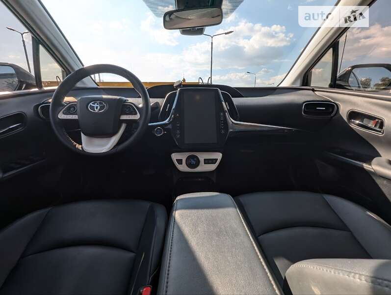Хэтчбек Toyota Prius Prime 2019 в Днепре