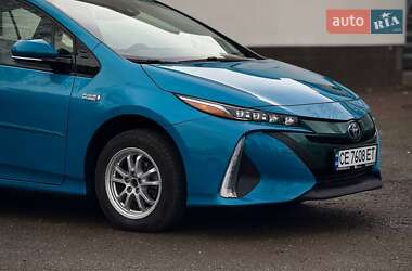 Хэтчбек Toyota Prius Prime 2018 в Черновцах