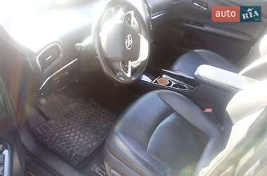 Хетчбек Toyota Prius Prime 2018 в 