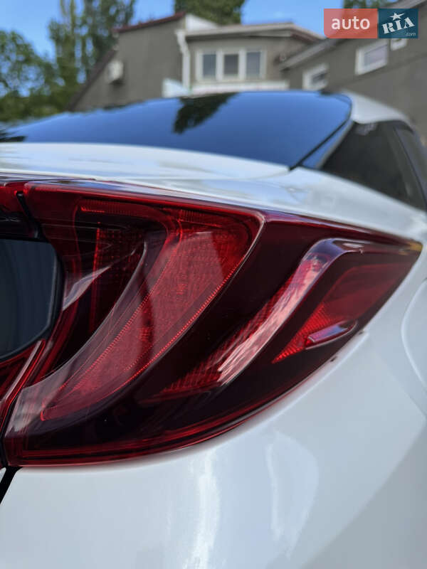 Хэтчбек Toyota Prius Prime 2018 в Одессе