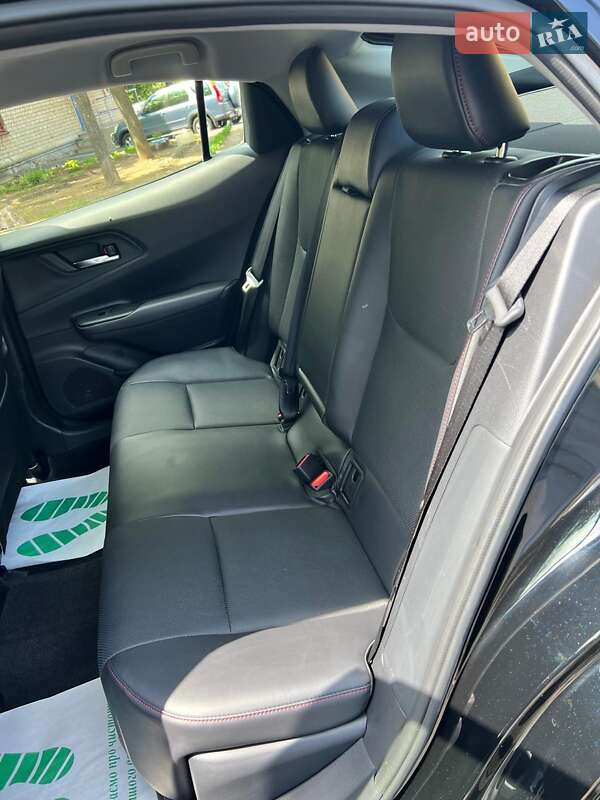 Хэтчбек Toyota Prius Prime 2023 в Киеве фото 17 Хэтчбек Toyota Prius Prime 2023 в Киеве