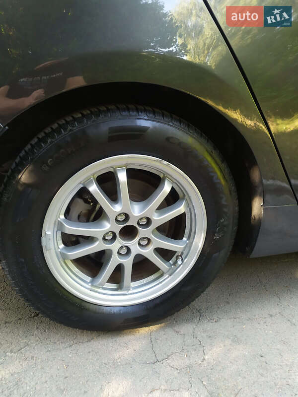 Хетчбек Toyota Prius Prime 2017 в Рівному