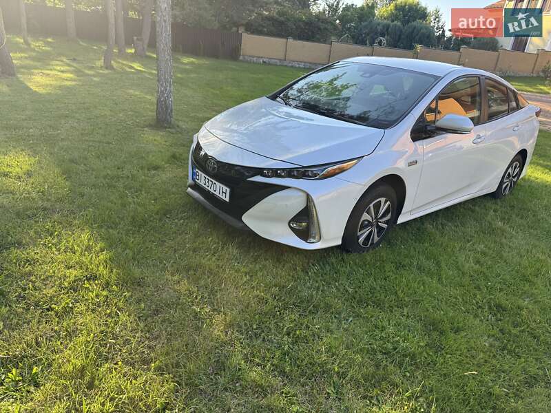 Хетчбек Toyota Prius Prime 2019 в Полтаві