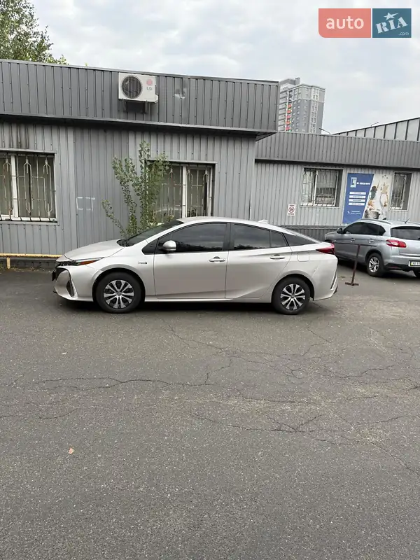 Toyota Prius Prime
