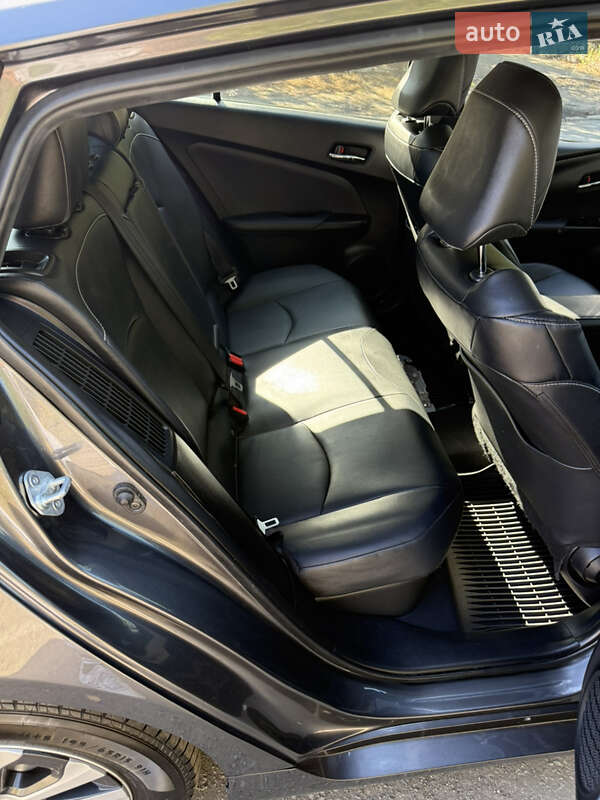 Хетчбек Toyota Prius Prime 2021 в Дніпрі фото 10 Хетчбек Toyota Prius Prime 2021 в Дніпрі