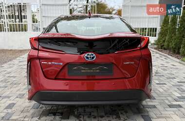 Хэтчбек Toyota Prius Prime 2019 в 